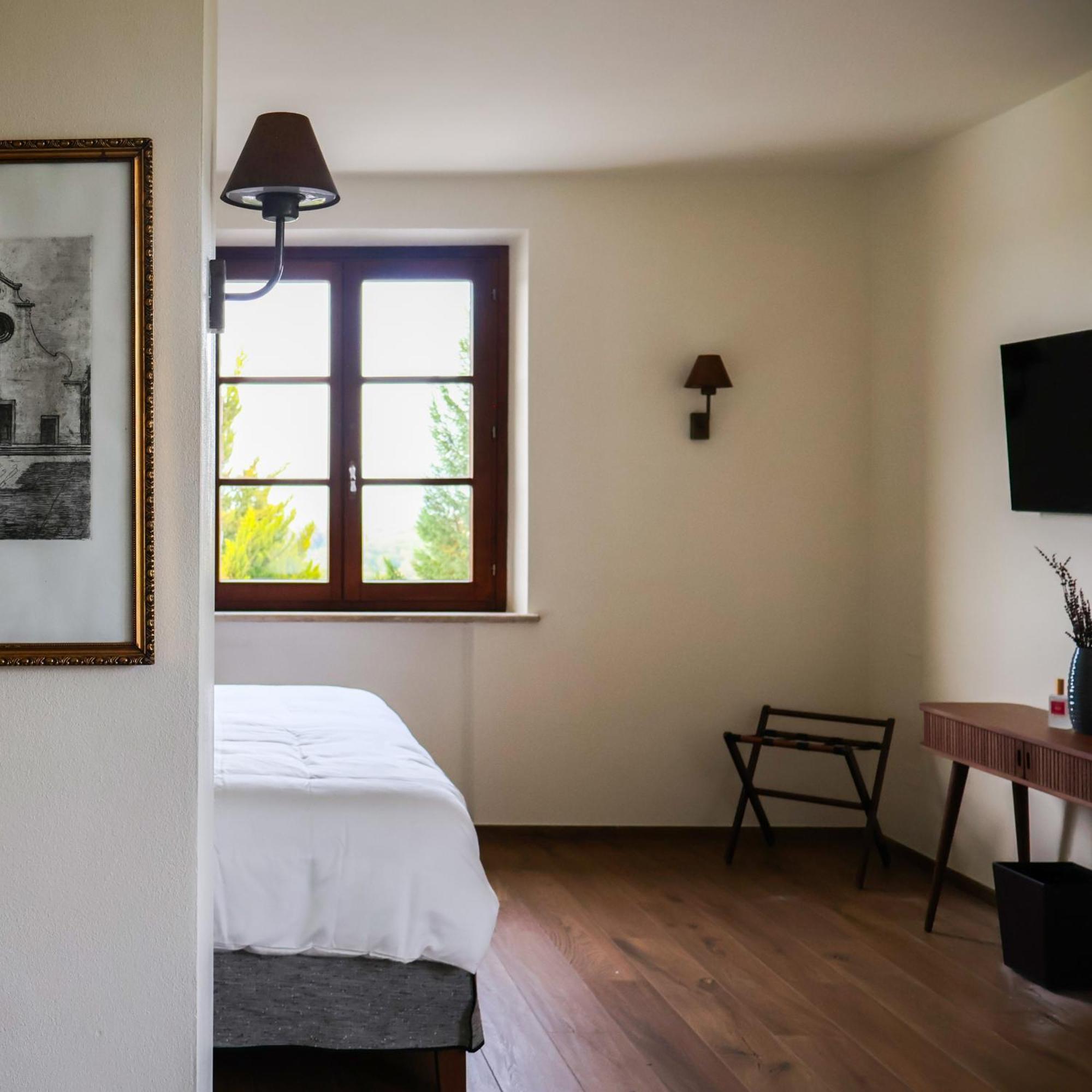 Poggio Paradiso Resort & Spa Montefollonico ภายนอก รูปภาพ
