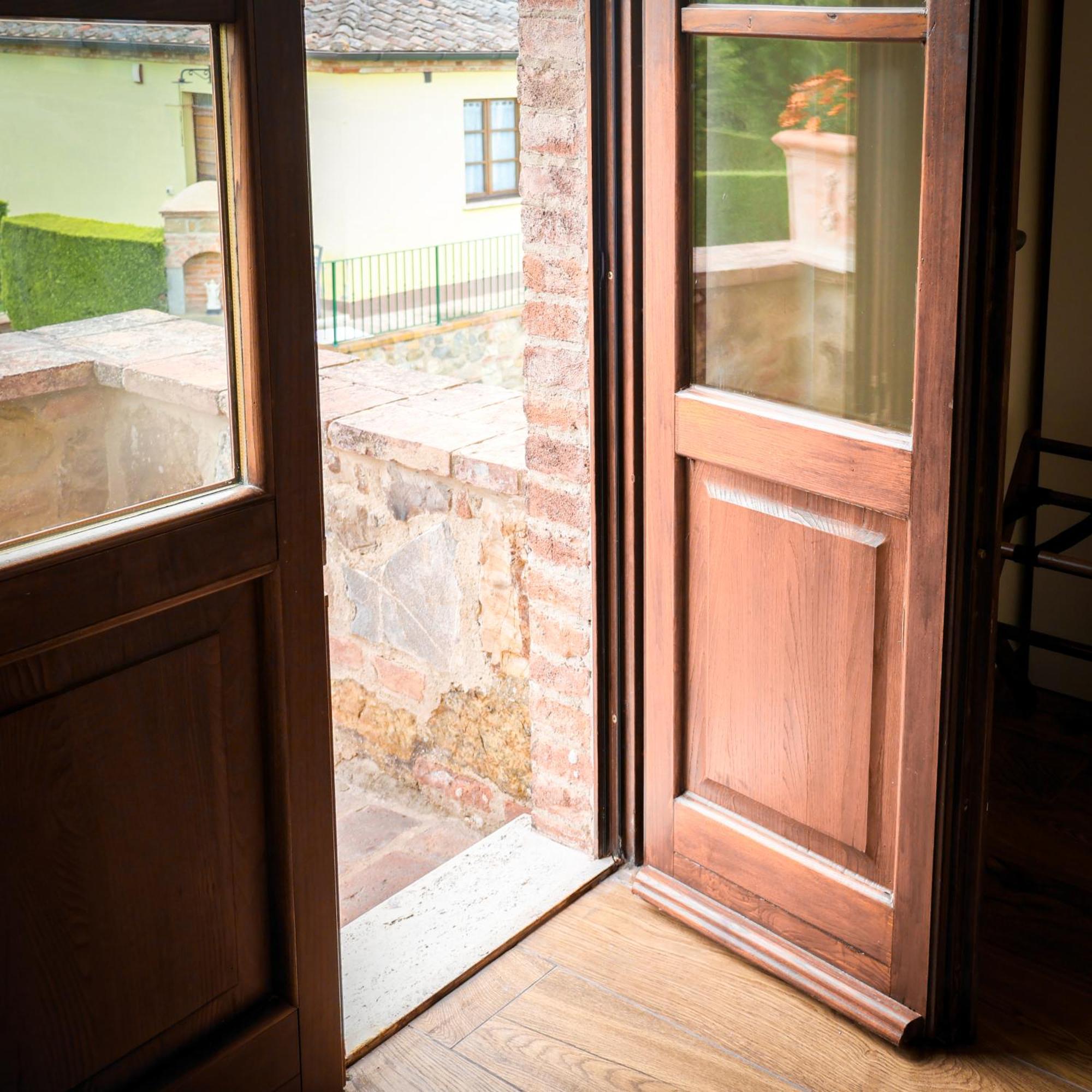 Poggio Paradiso Resort & Spa Montefollonico ภายนอก รูปภาพ
