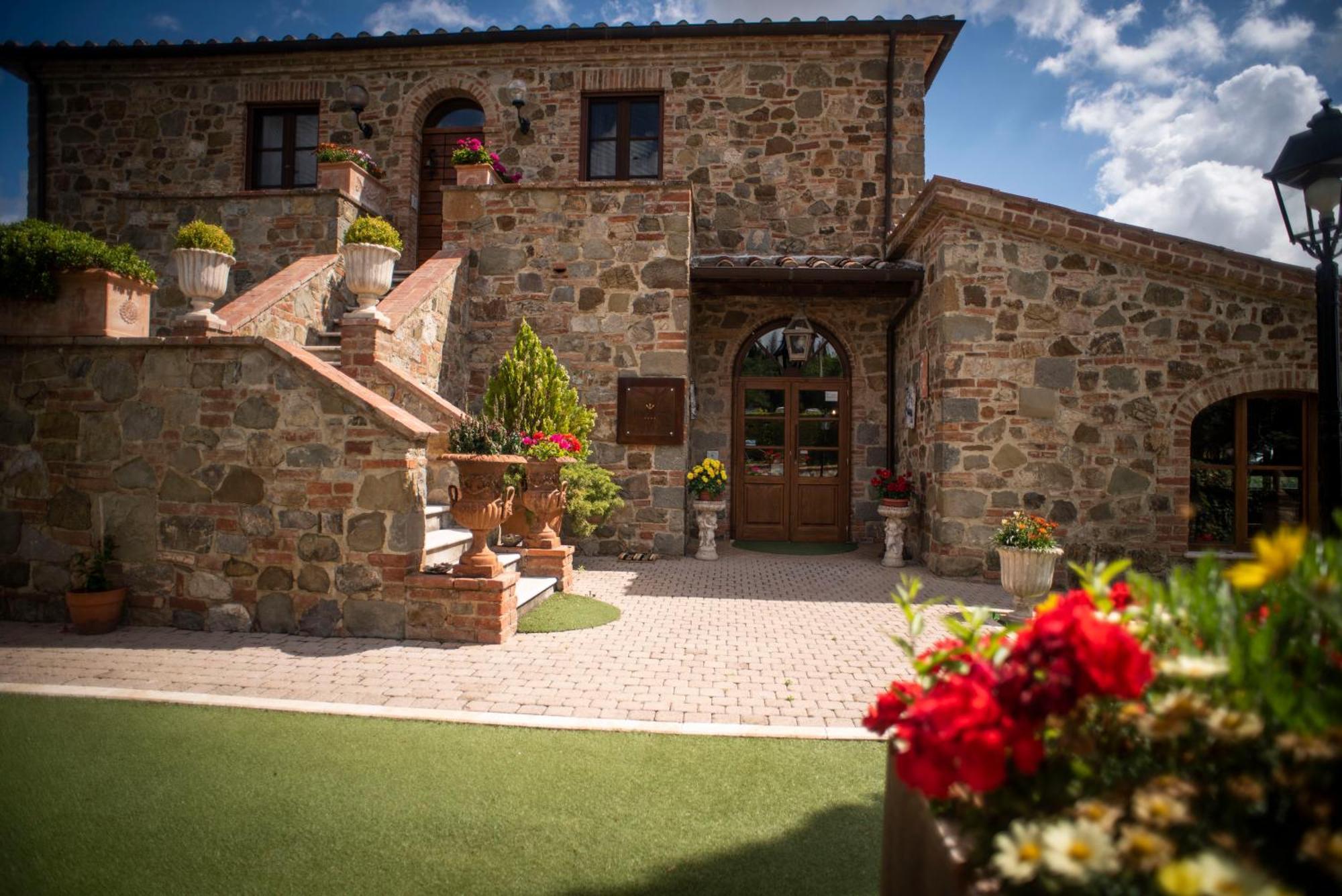 Poggio Paradiso Resort & Spa Montefollonico ภายนอก รูปภาพ