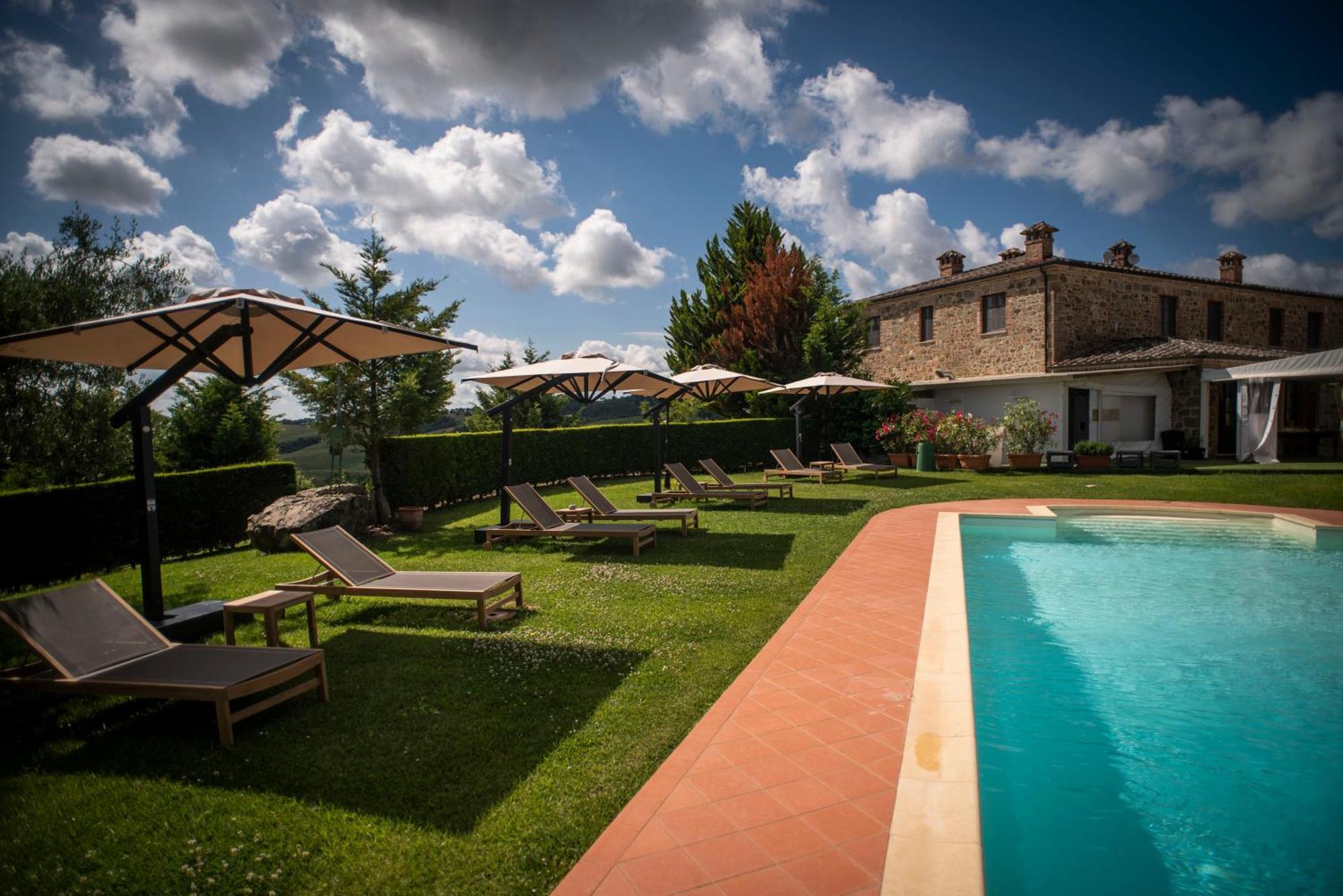 Poggio Paradiso Resort & Spa Montefollonico ภายนอก รูปภาพ