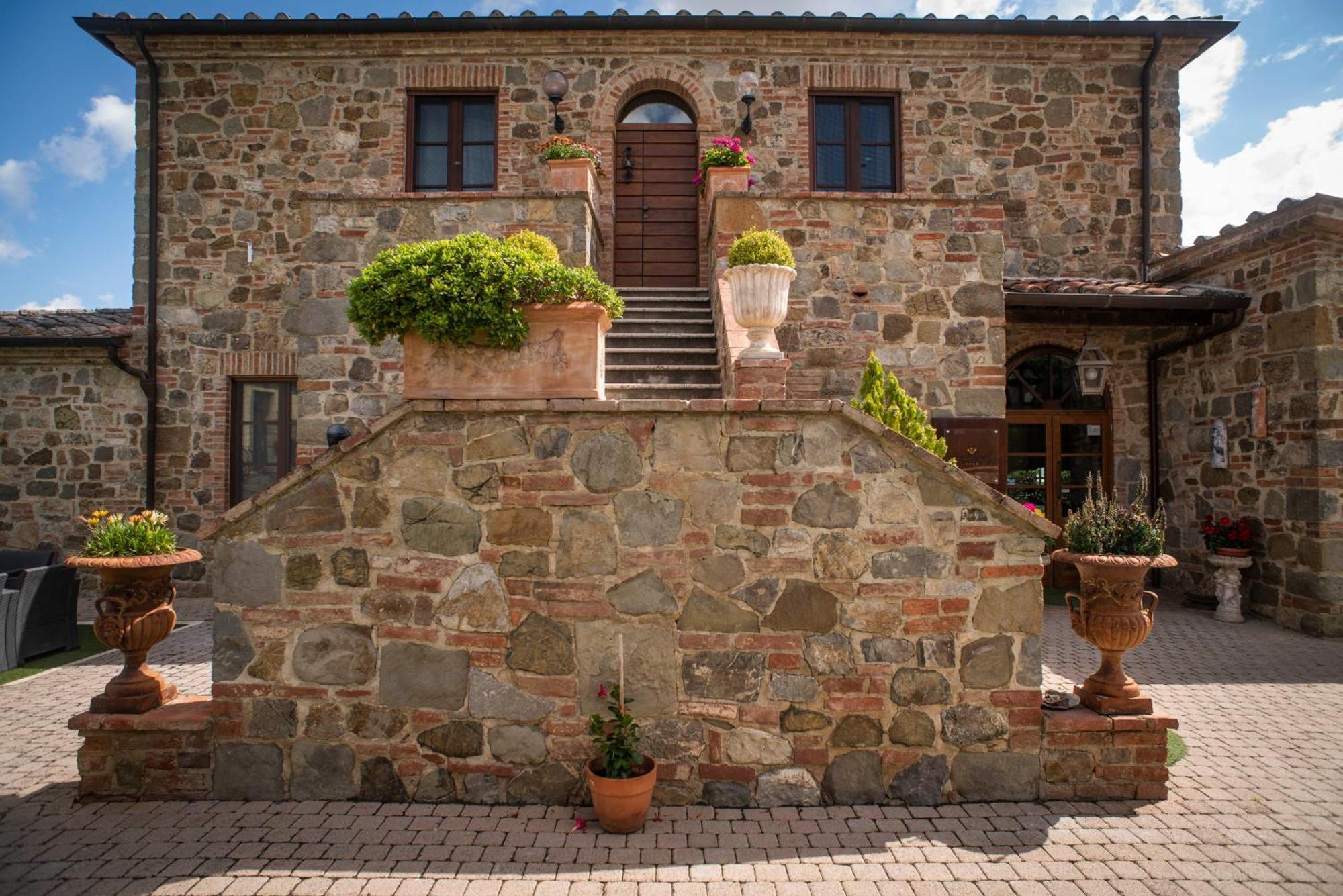Poggio Paradiso Resort & Spa Montefollonico ภายนอก รูปภาพ