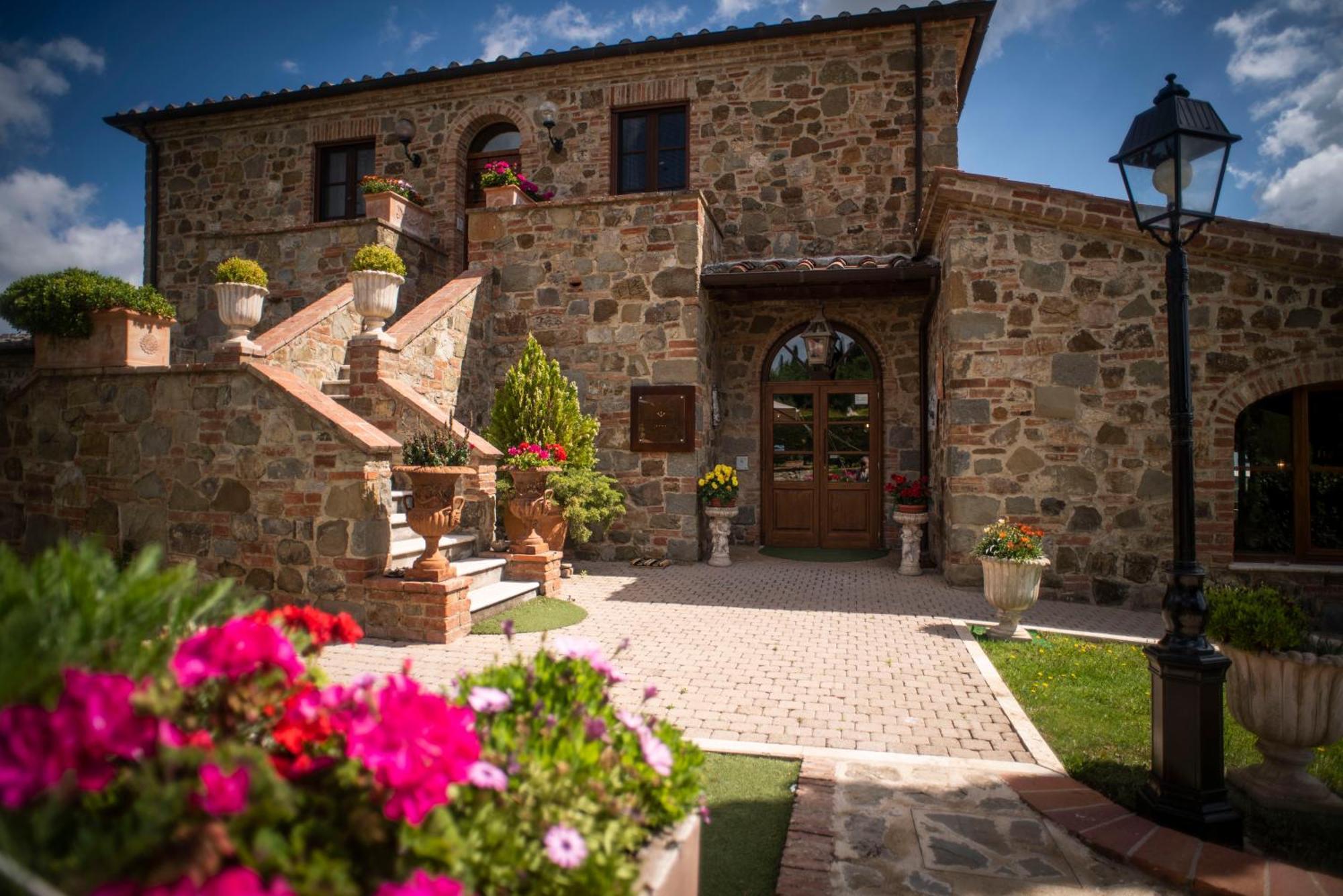 Poggio Paradiso Resort & Spa Montefollonico ภายนอก รูปภาพ