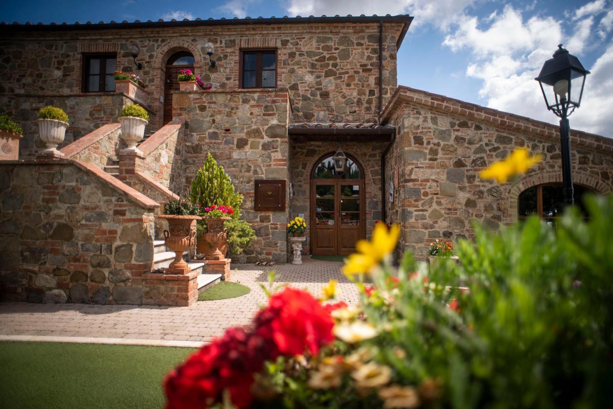 Poggio Paradiso Resort & Spa Montefollonico ภายนอก รูปภาพ