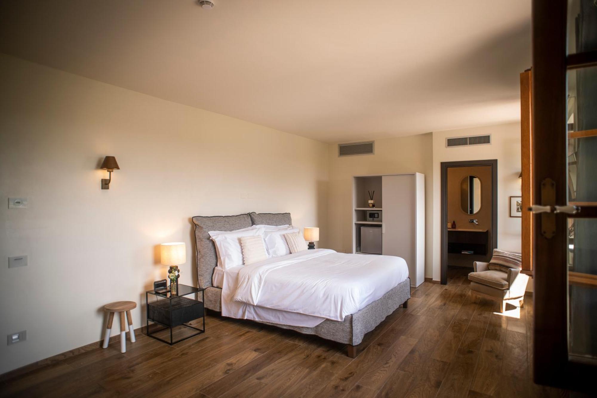 Poggio Paradiso Resort & Spa Montefollonico ภายนอก รูปภาพ