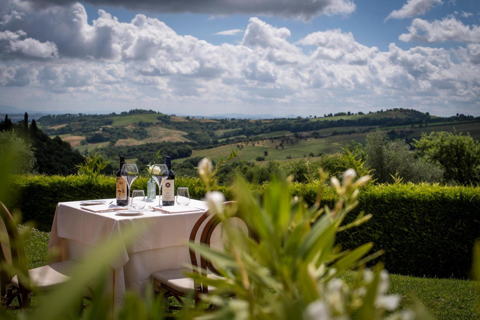 Poggio Paradiso Resort & Spa Montefollonico ภายนอก รูปภาพ